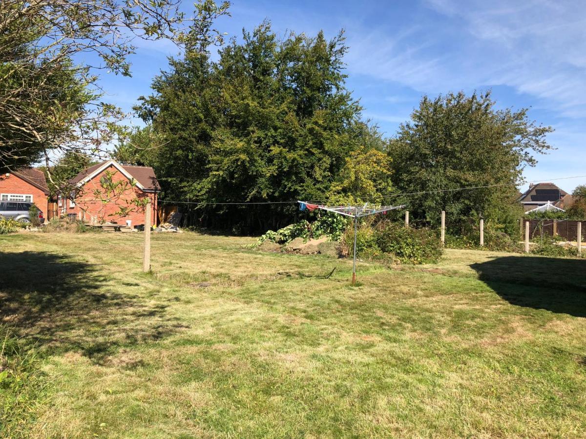 Appartement Amazing Quiet Garden House Near London Luton Airport Extérieur photo