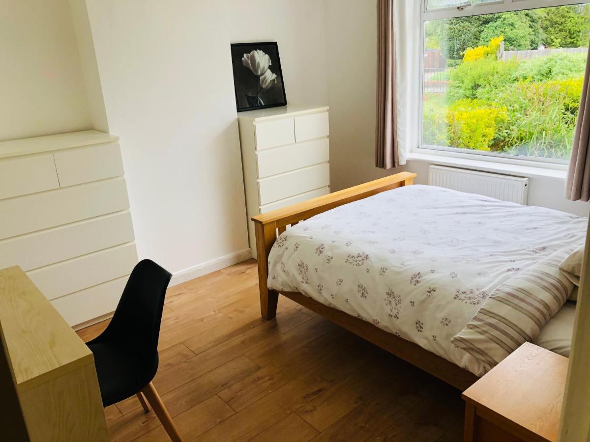 Appartement Amazing Quiet Garden House Near London Luton Airport Extérieur photo