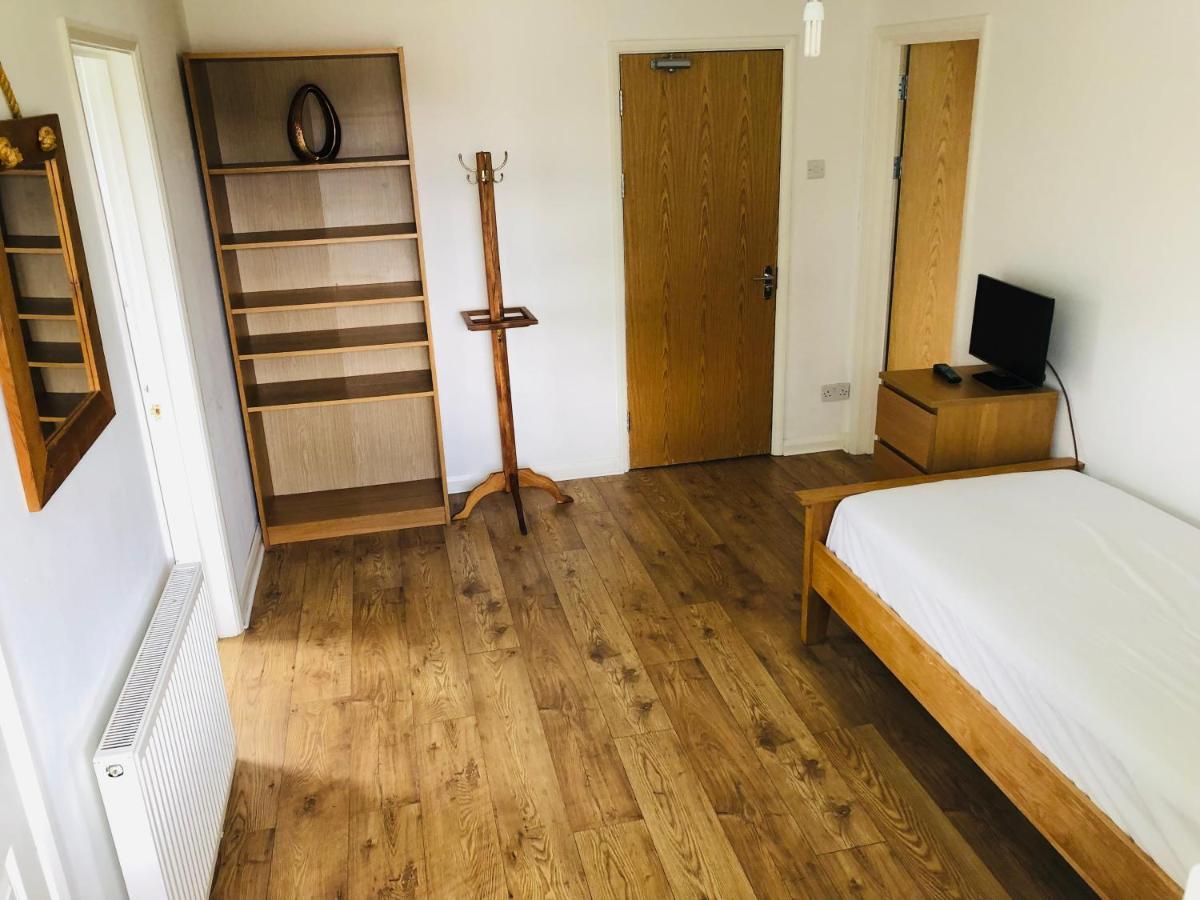 Appartement Amazing Quiet Garden House Near London Luton Airport Extérieur photo