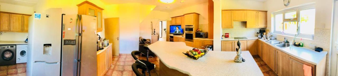 Appartement Amazing Quiet Garden House Near London Luton Airport Extérieur photo
