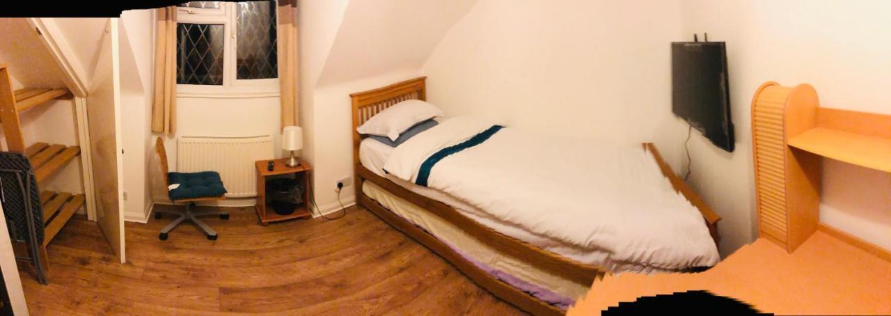 Appartement Amazing Quiet Garden House Near London Luton Airport Extérieur photo