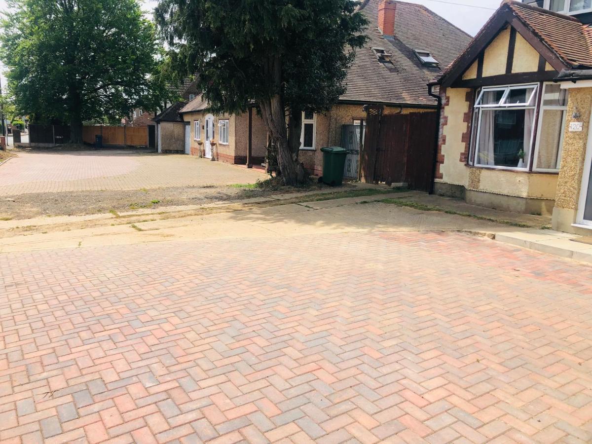 Appartement Amazing Quiet Garden House Near London Luton Airport Extérieur photo
