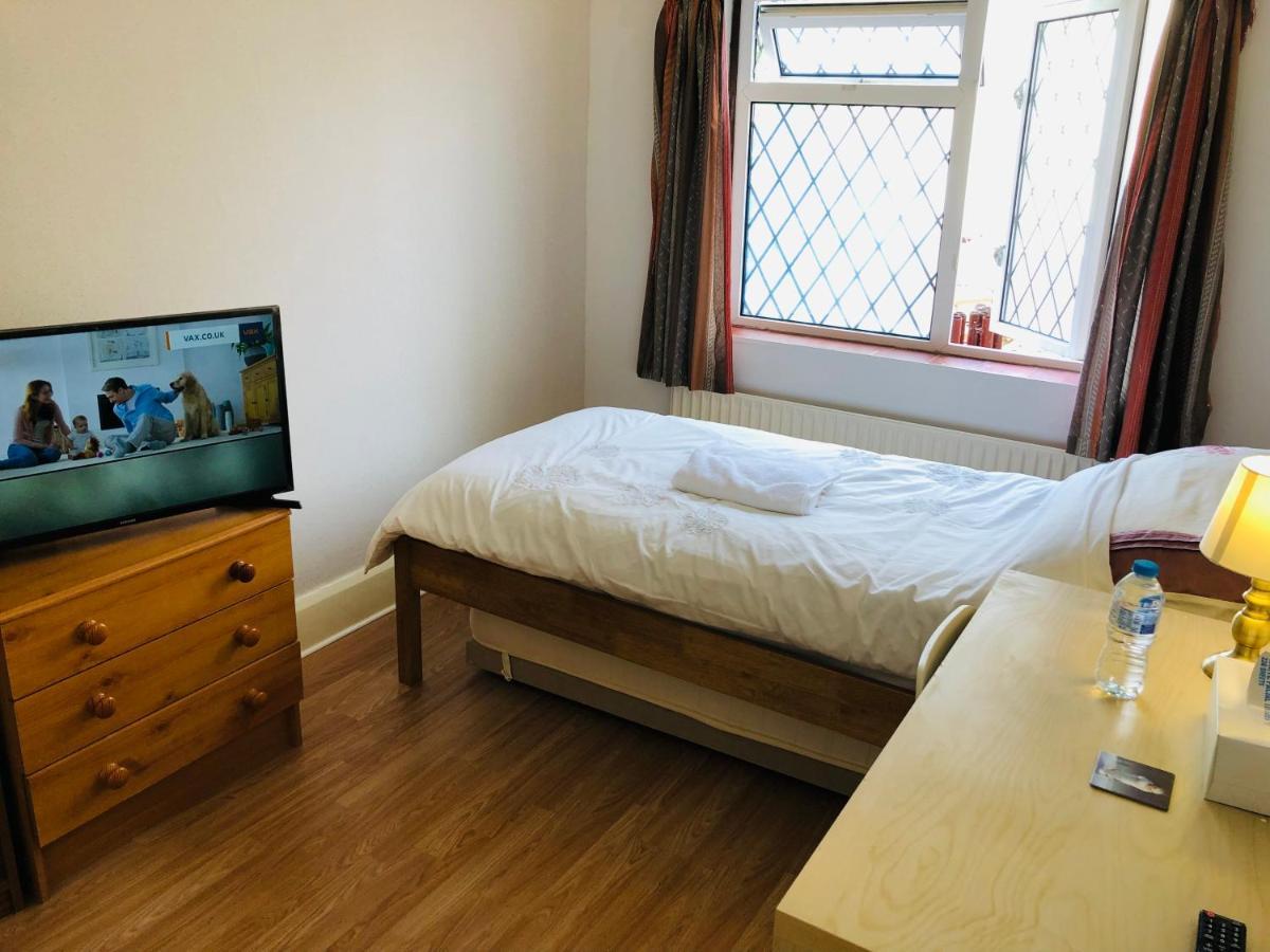 Appartement Amazing Quiet Garden House Near London Luton Airport Extérieur photo